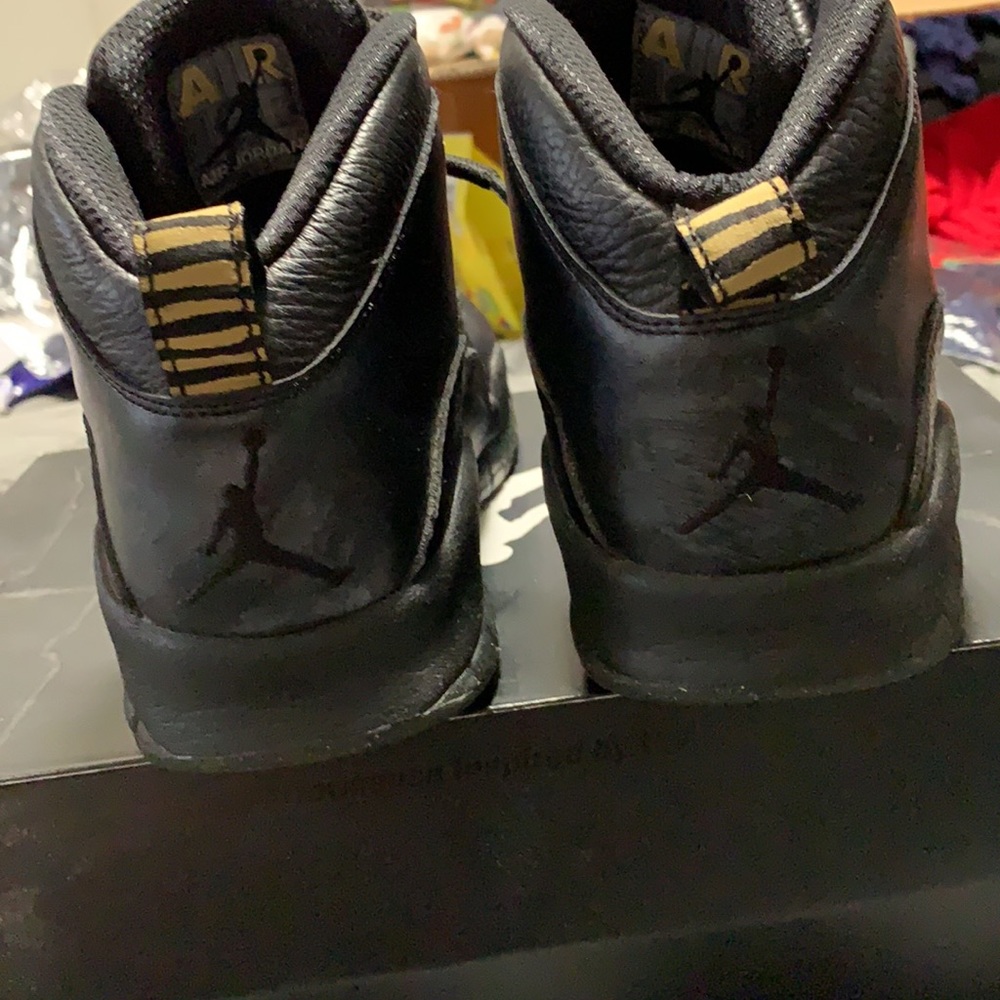 Shoes - Picture 4 of 5